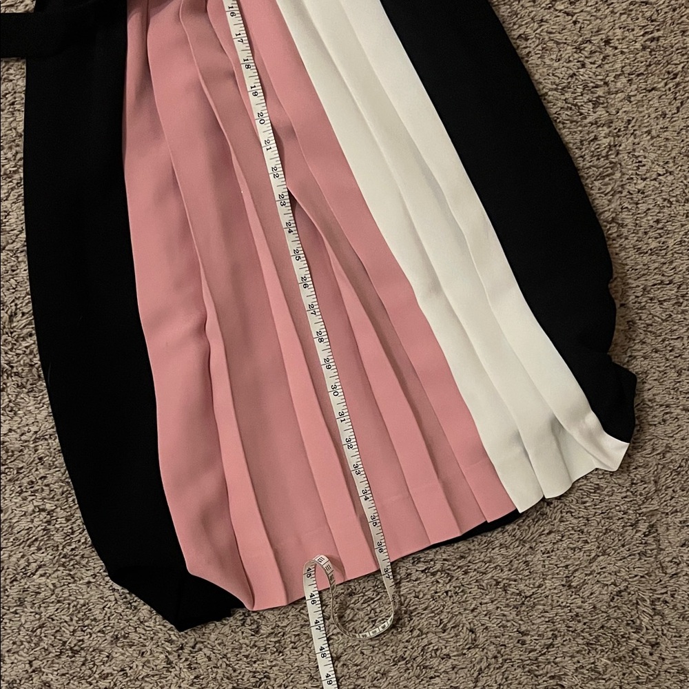 Kate Spade WM Size 8 Black Dress with Pink & White Pleated Front - Picture 4 of 5
